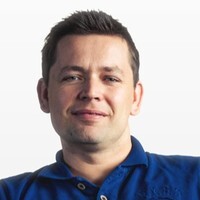 61b0cba585c1102bff326771_About_Michal